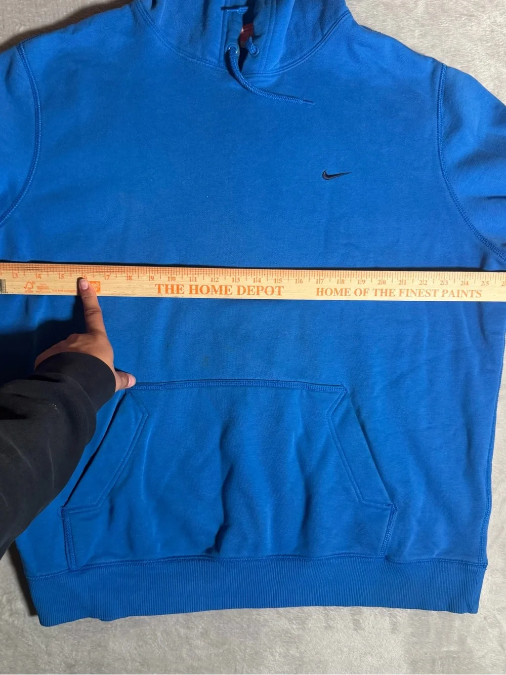 Nike Men's Royal Blue Pullover Hoodie with Small Swoosh